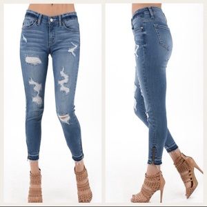 Kancan Ankle zip distressed jeans
